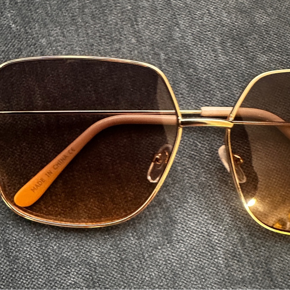 NWT Free People Square Sunglasses reg $25 - Picture 6 of 6